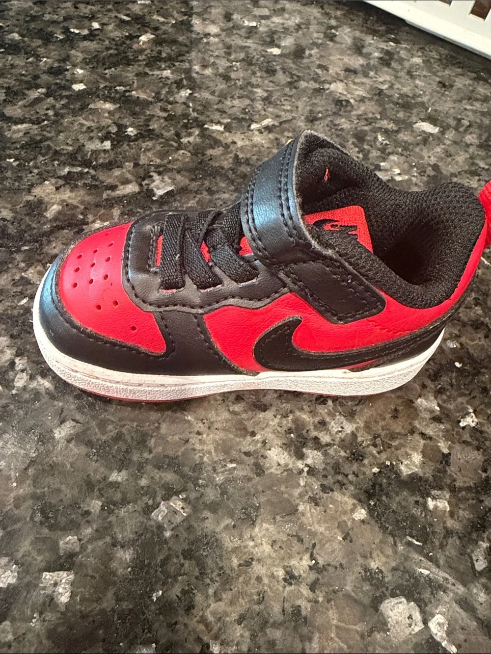 Nike Kids Red and Black Velcro Sneaker